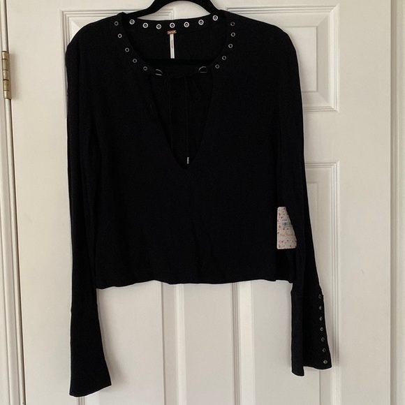 Free People Jump To The Beat Grommet Bell Sleeve Blouse - Picture 5 of 8